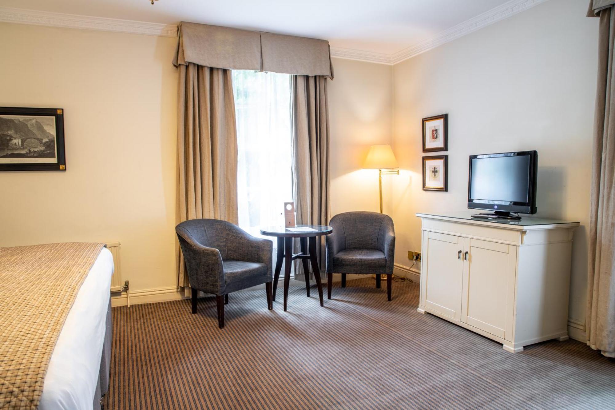 Park House 4*